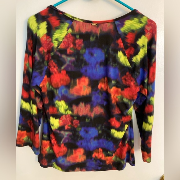 St. John Multi Color 3/4 Sleeve Top, With Matching Scarf - Picture 3 of 10